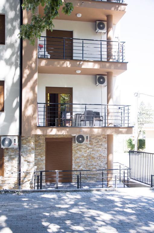 Ferienwohnung Apartman Lena Vrnjačka Banja Exterior foto