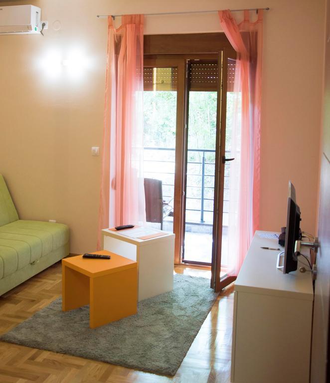 Ferienwohnung Apartman Lena Vrnjačka Banja Zimmer foto